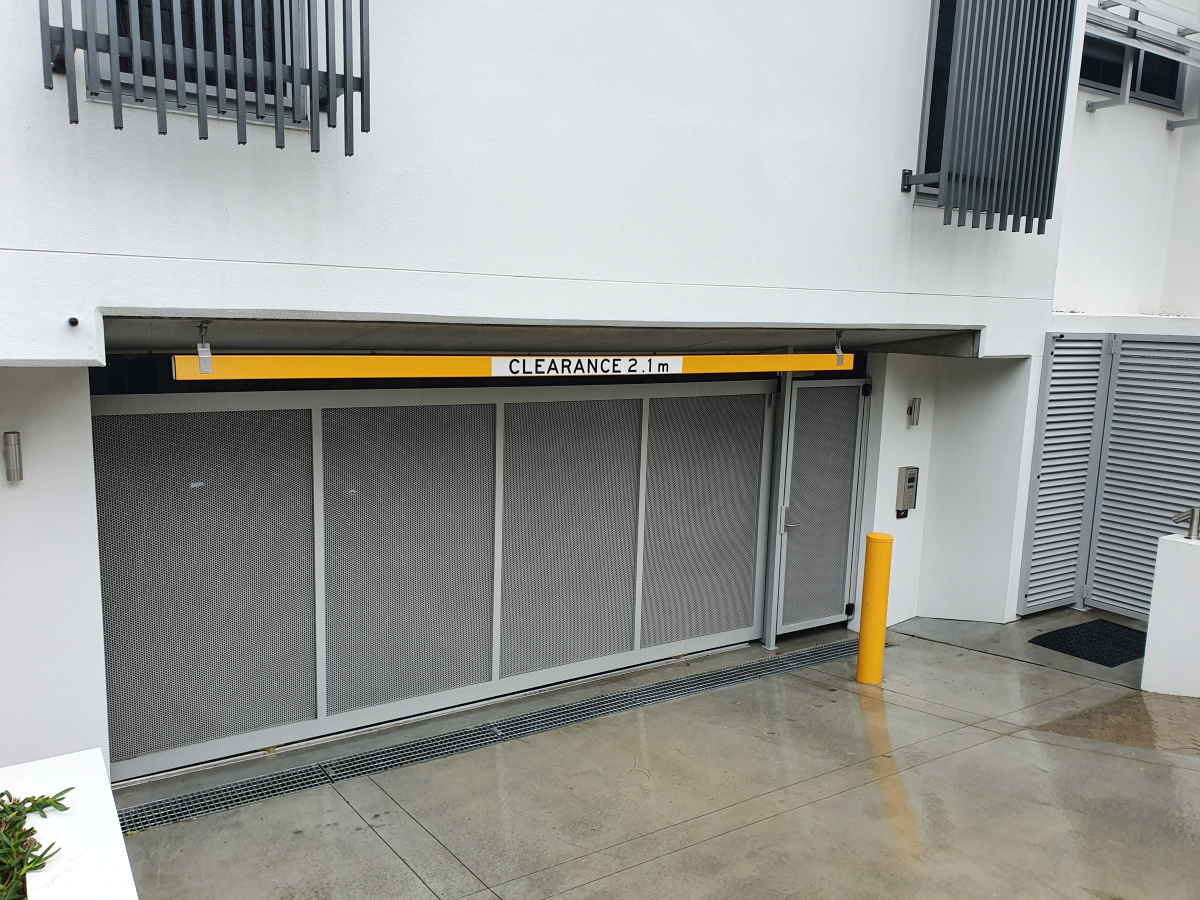 Mesh Security Entry Gate